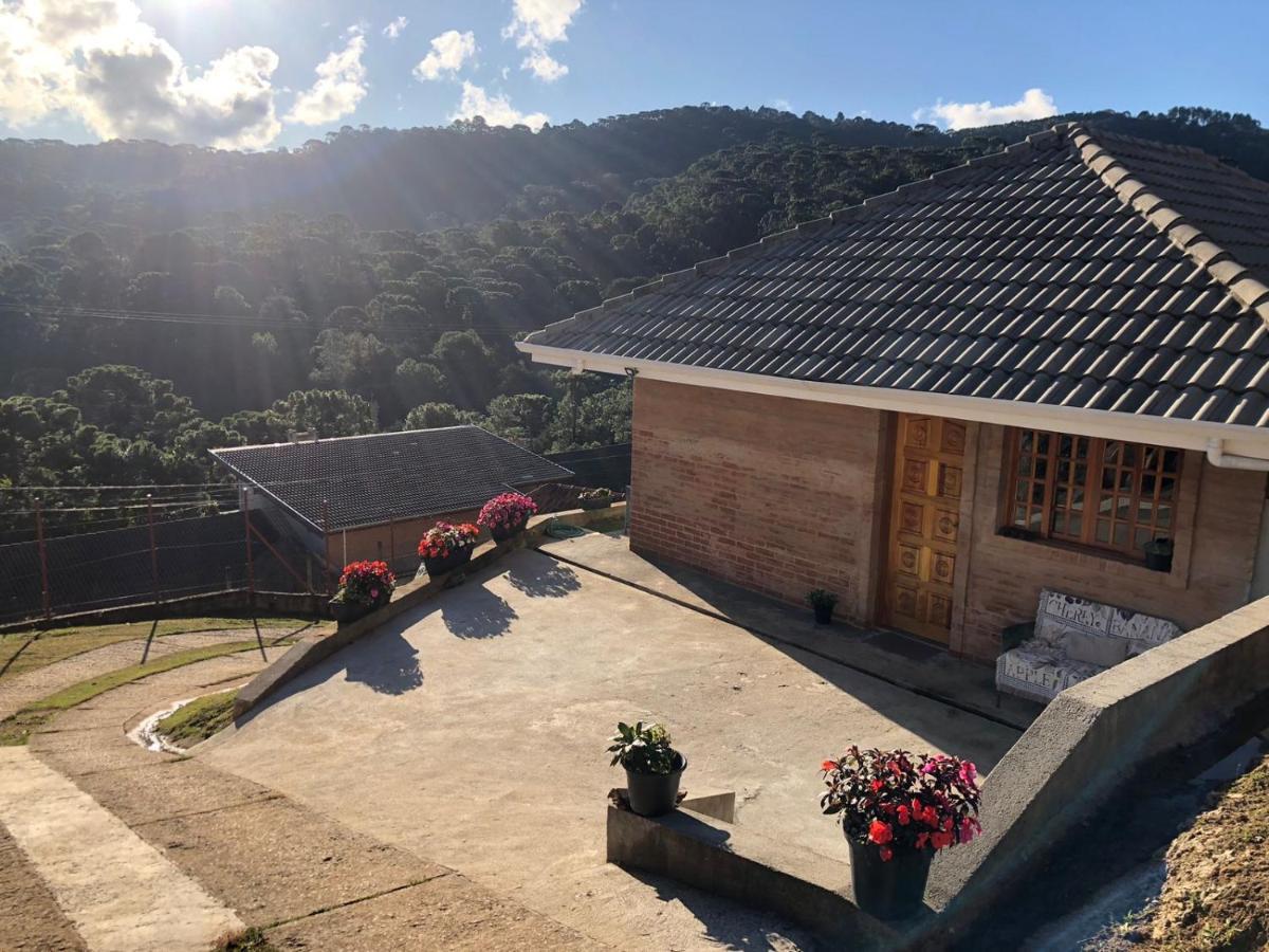 Casa Aconchegante Na Montanha Apartment Campos do Jordão Exterior foto